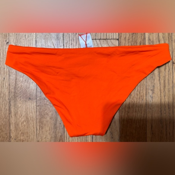 L*Space Sandy Classic Bikini Bottom in Poppy - Picture 4 of 5